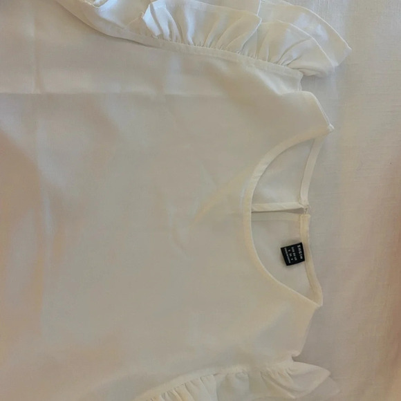 Ruffle sleeve top - Picture 3 of 4